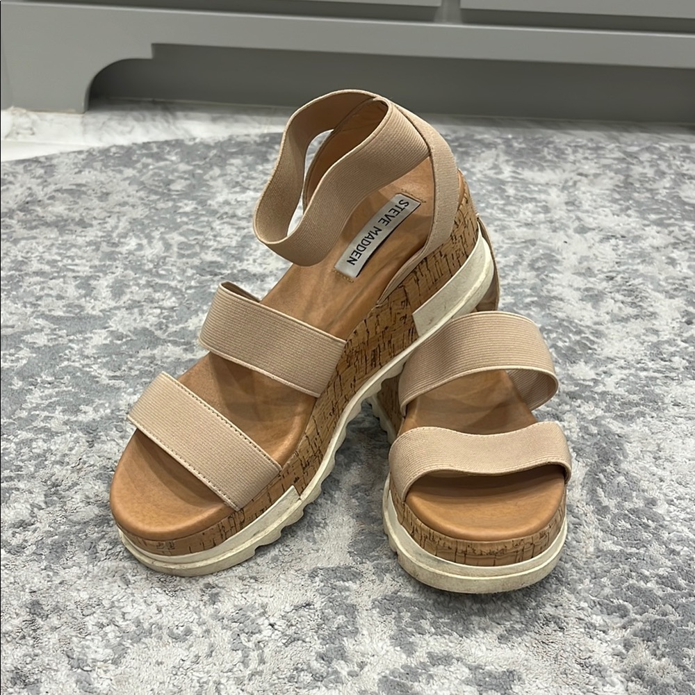 Steve Madden Women's Tan Platform Sandals